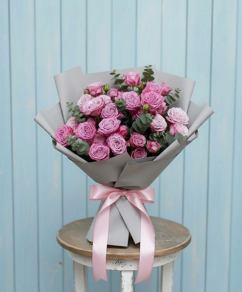 Букет цветов из: Розы в Леличи