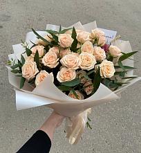 Букет Кремовые розы Латте в Леличи