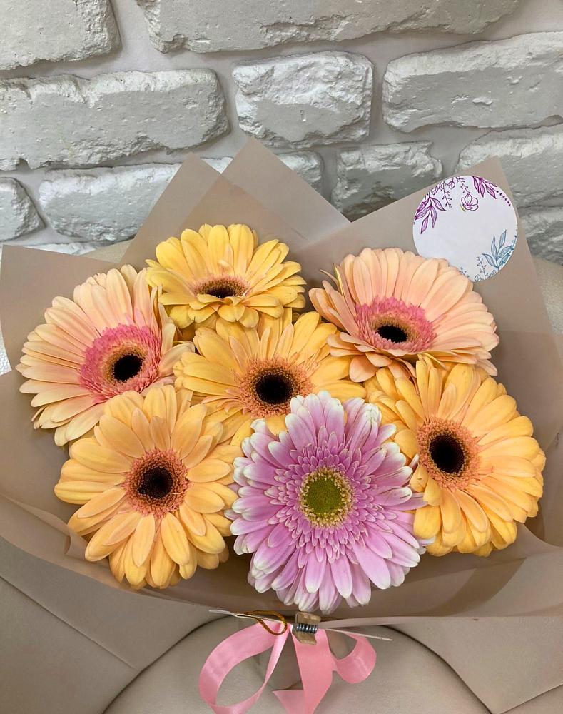 Букет цветов из: Герберы в Леличи