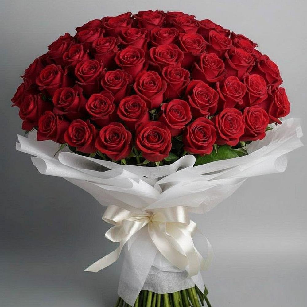 Букет 101 Красная роза Блэк Мэджик в Леличи