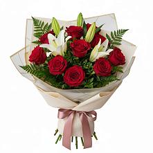 Букет цветов из:  Лилии и Розы в Леличи