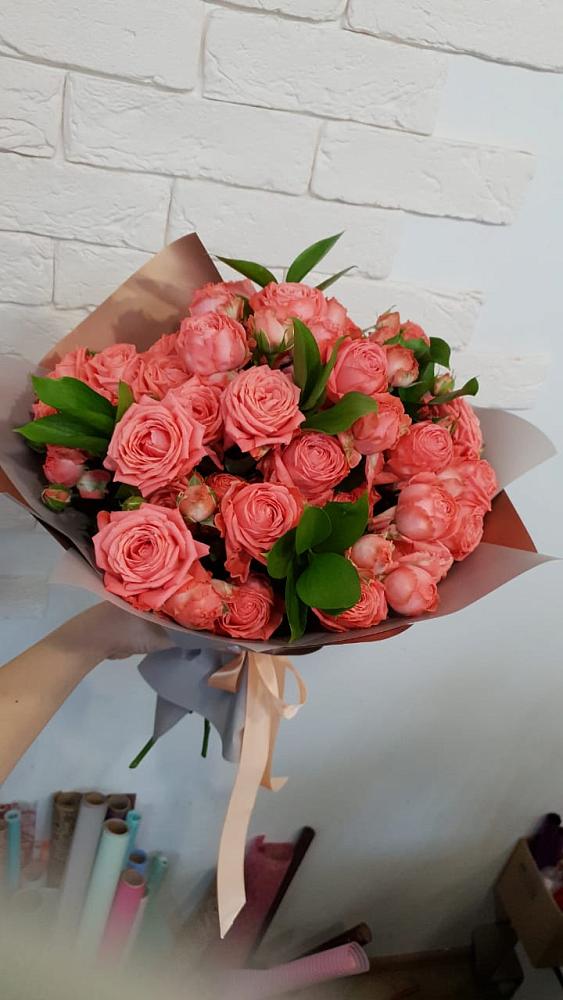 Букет цветов из: Розы в Леличи