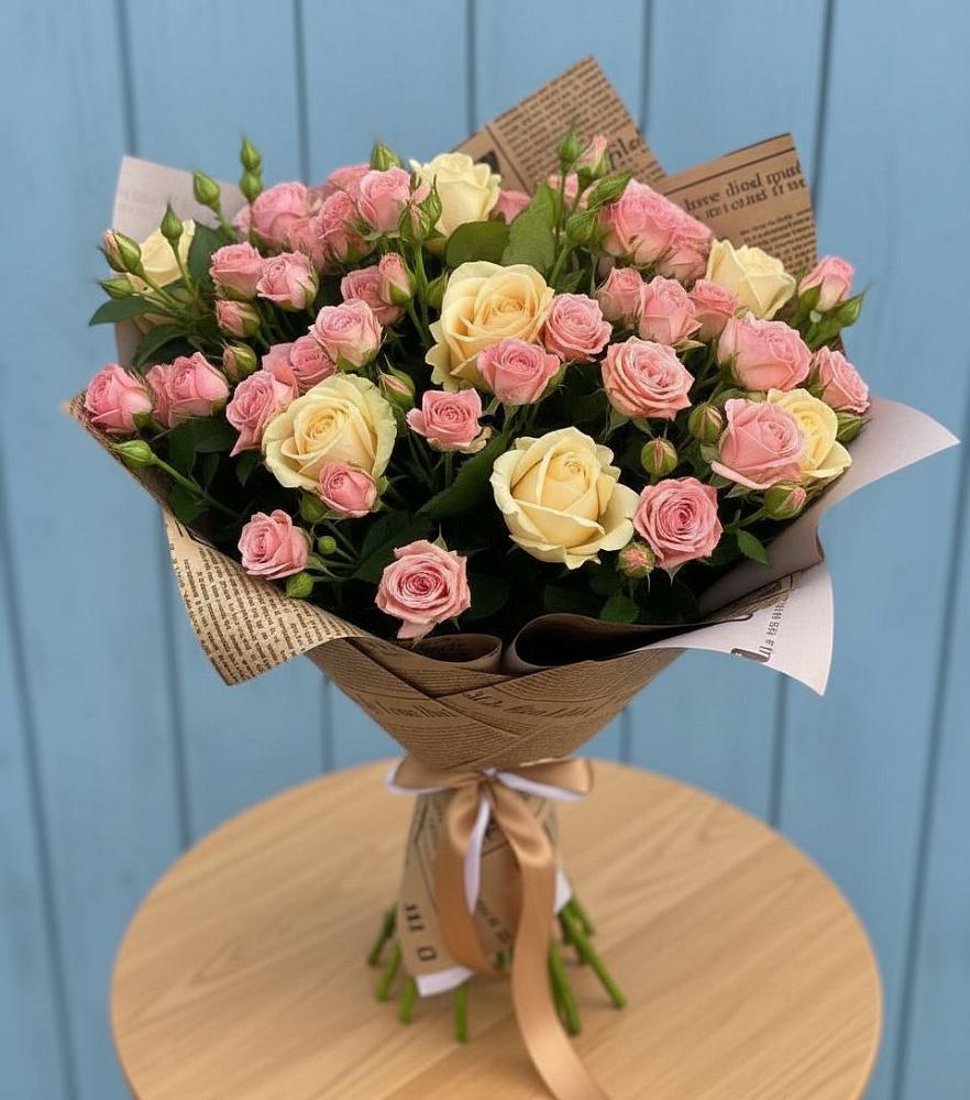 Букет цветов из: Розы в Леличи