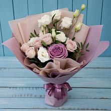 Букет цветов из:  Розы и Лизиантусы в Леличи