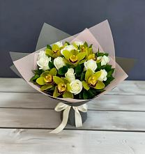 Букет цветов из:  Орхидеи и Розы в Леличи