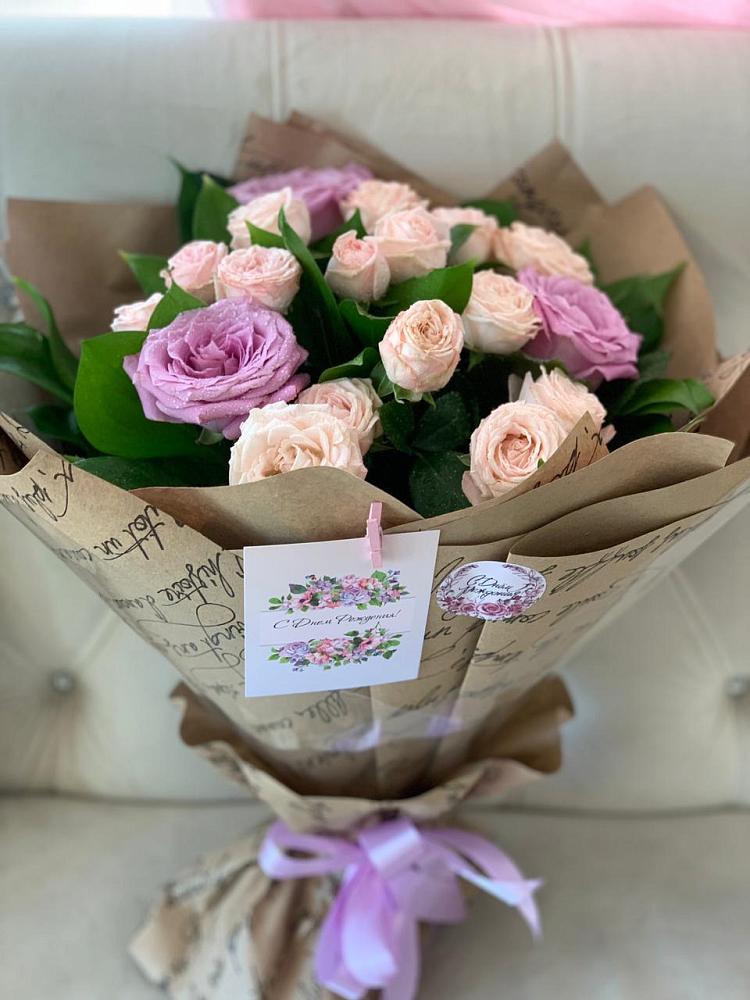 Букет цветов из: Розы в Леличи