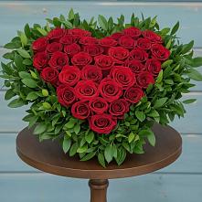 Цветочная композиция из Розы в виде сердца #REPLACE_PRED# Леличи