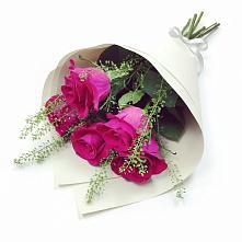 Букет цветов из:  Розы в Леличи