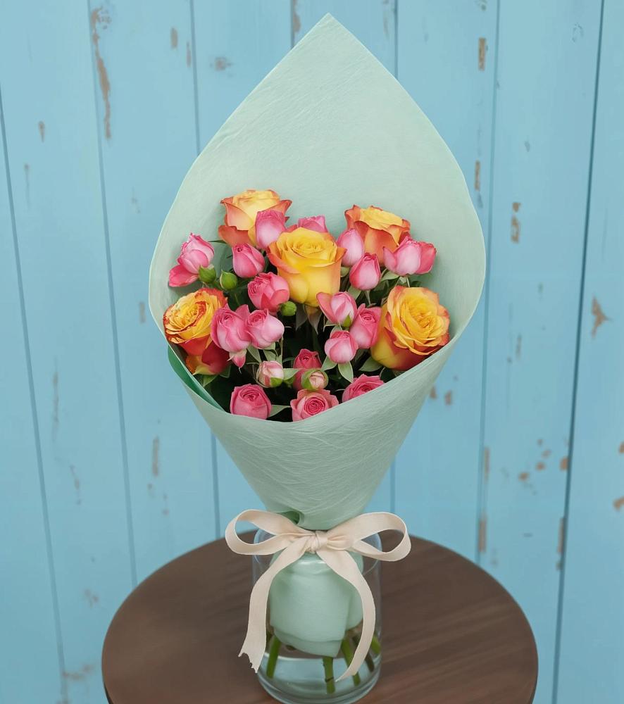 Букет цветов из: Розы в Леличи