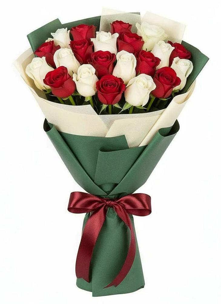 Букет Микс из красных и белых роз в Леличи