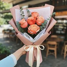 Букет цветов из:  Розы #REPLACE_PRED# Леличи