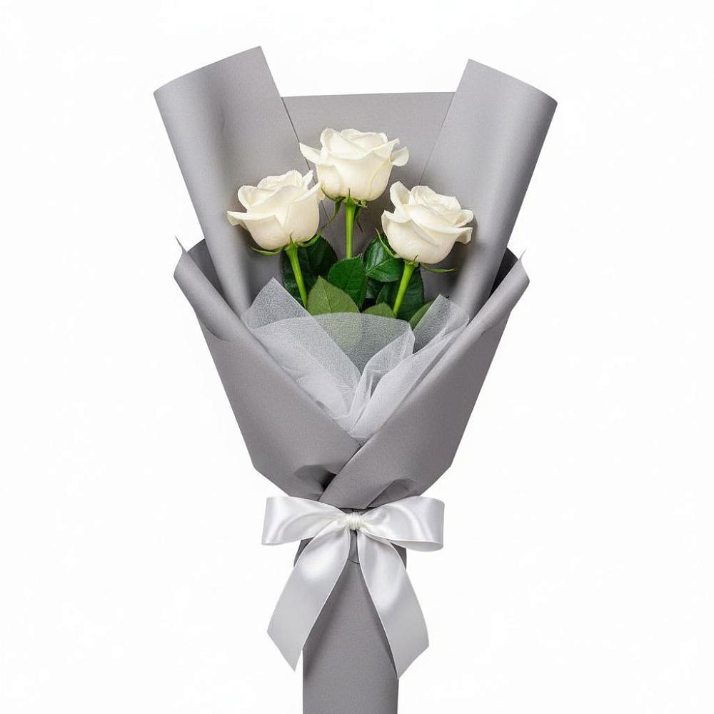 Букет 3 белые розы в Леличи