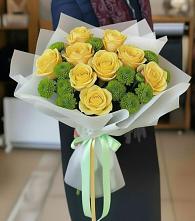 Букет цветов из:  Хризантемы и Розы в Леличи