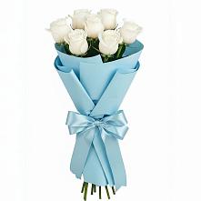 Букет 7 белых роз Проуд в Леличи