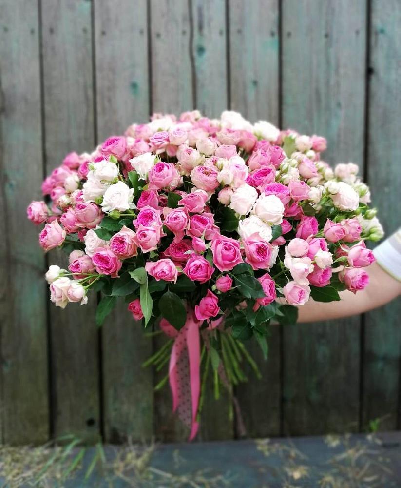 Букет Розовые кустовые розы Натали и Лав Лидия в Леличи