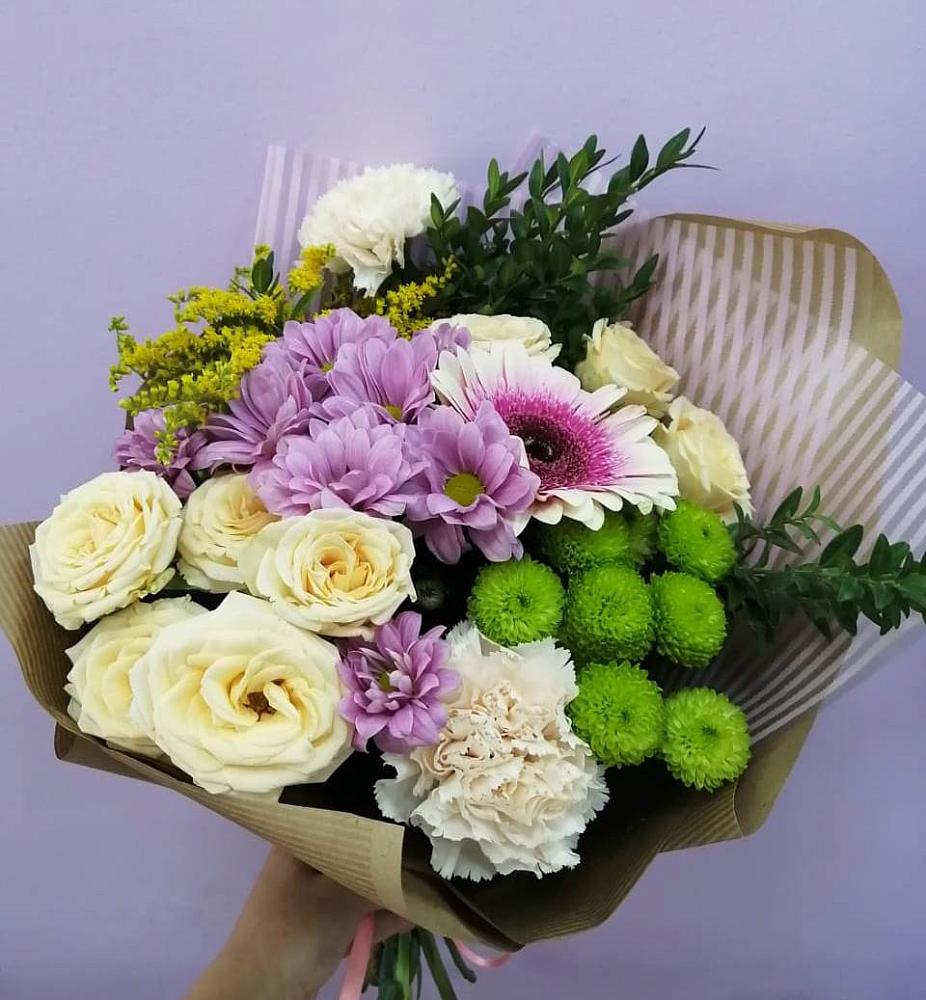 Букет цветов из: Хризантемы, Розы, Гвоздики и Герберы в Леличи