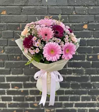 Букет цветов из:  Герберы и Хризантемы в Леличи