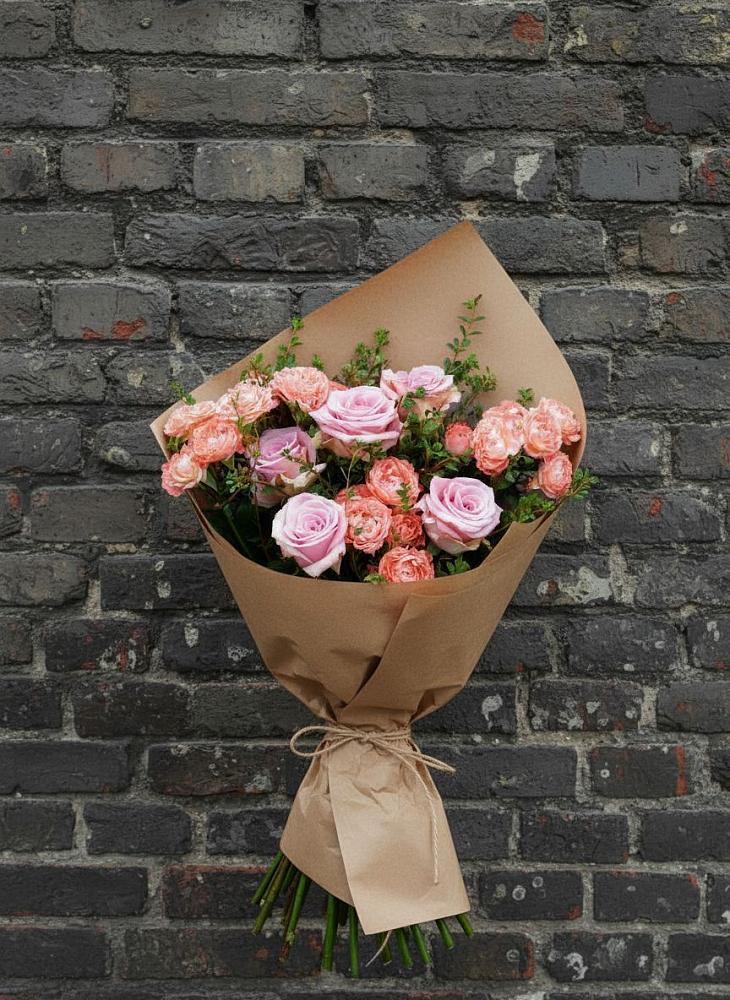 Букет цветов из: Розы в Леличи