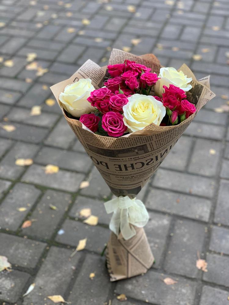 Букет цветов из: Розы в Леличи